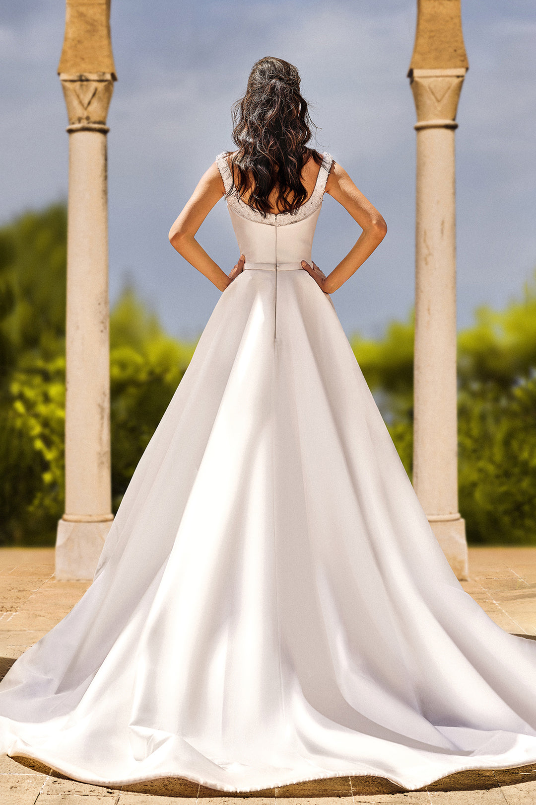 Sleeveless Princess Dress with Train