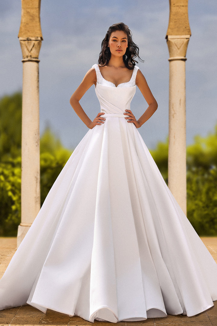 Sleeveless Princess Dress with Train