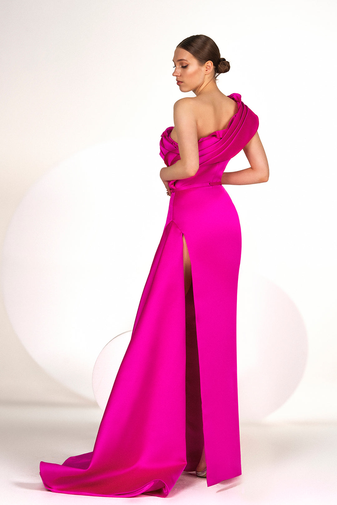 One-Shoulder Crepe Fitted Dress