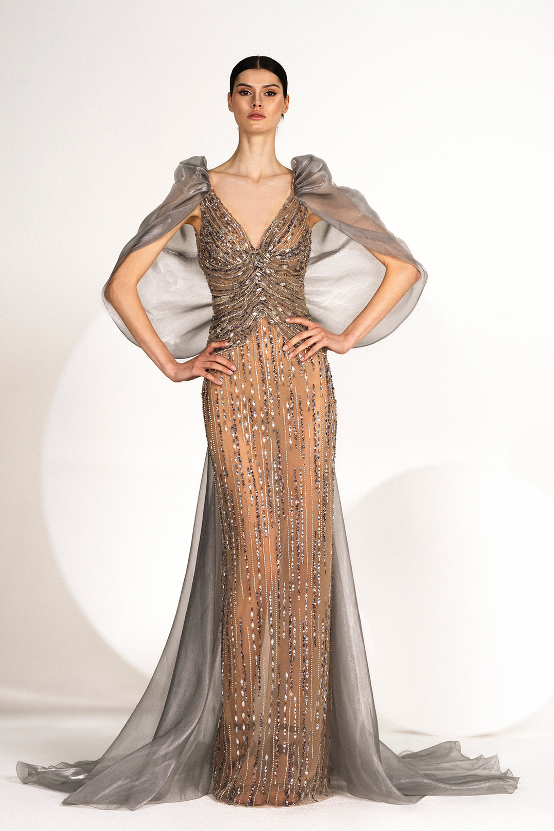 Plunging tulle dress with beaded crystals FR 36 / Grey Plunging tulle dress with beaded crystals FR 36 / Grey