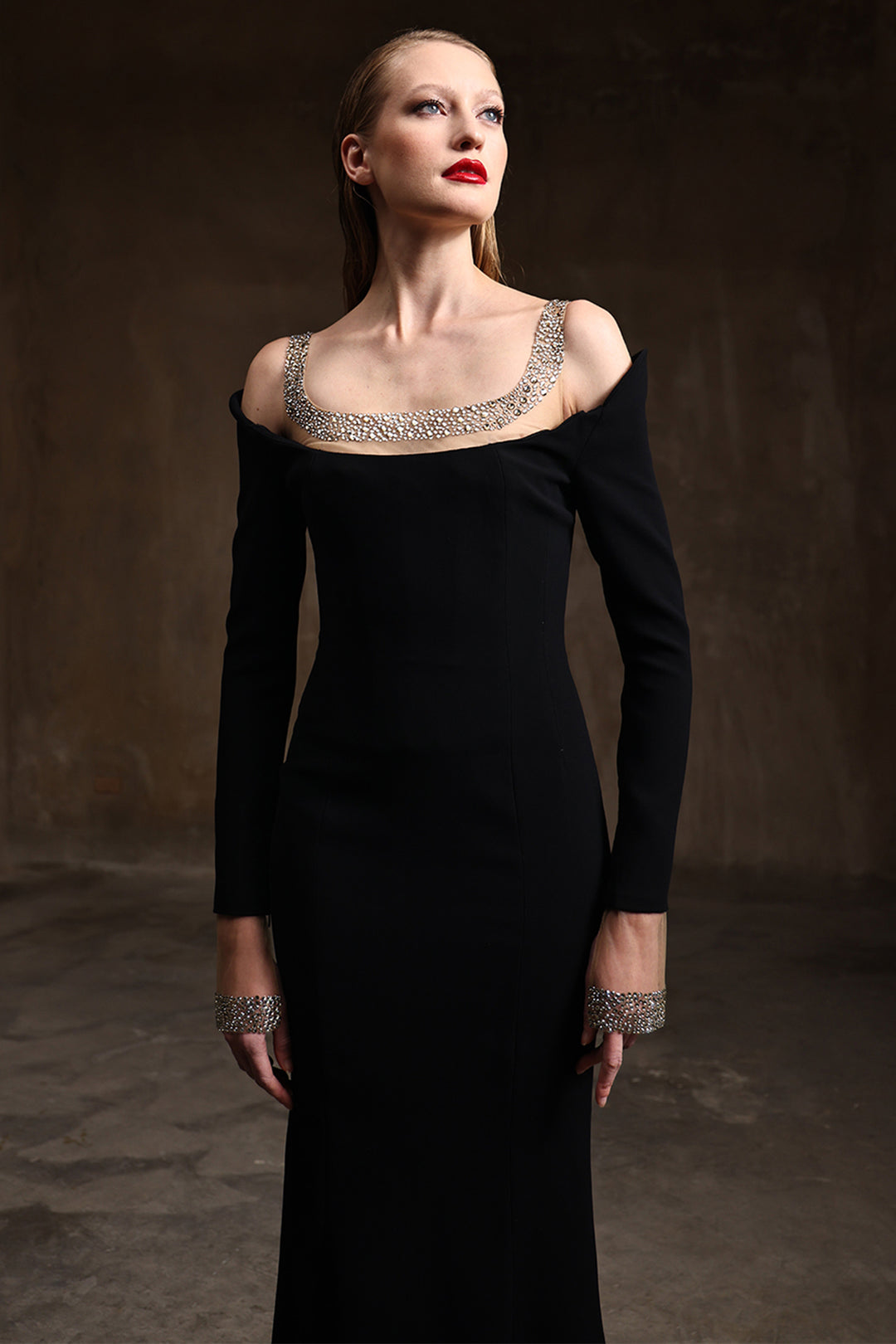 Crepe Long-Sleeved Mermaid Dress with Embroidery