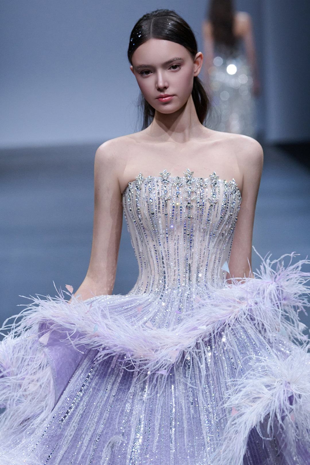 Feather Detailed Strapless Dress