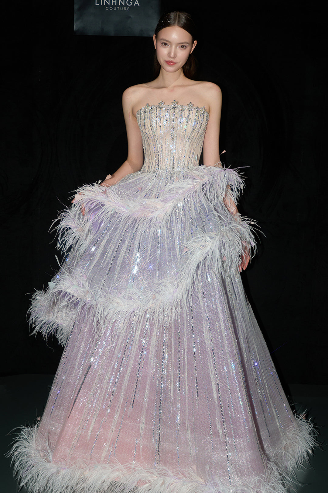 Feather Detailed Strapless Dress