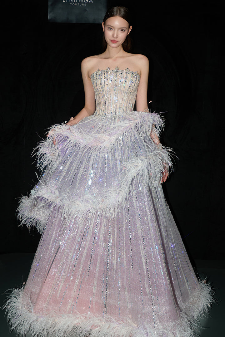 Feather Detailed Strapless Dress