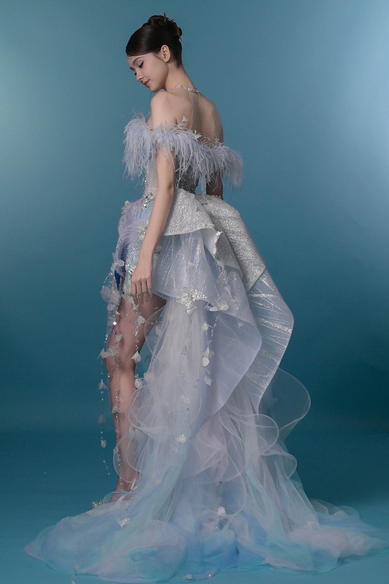 Off-The-Shoulder Tulle Dress with 3D Floral Appliqués – M.R DESIGN