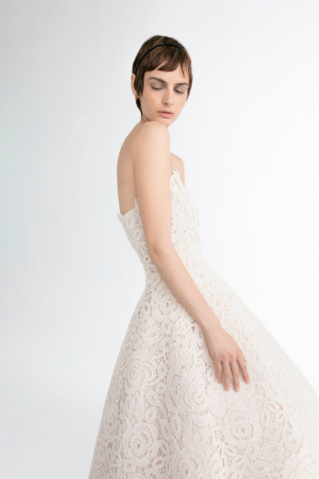 strapless a line midi dress Chantilly and Taffeta Strapless A-line Midi Dress White & Black / FR 50