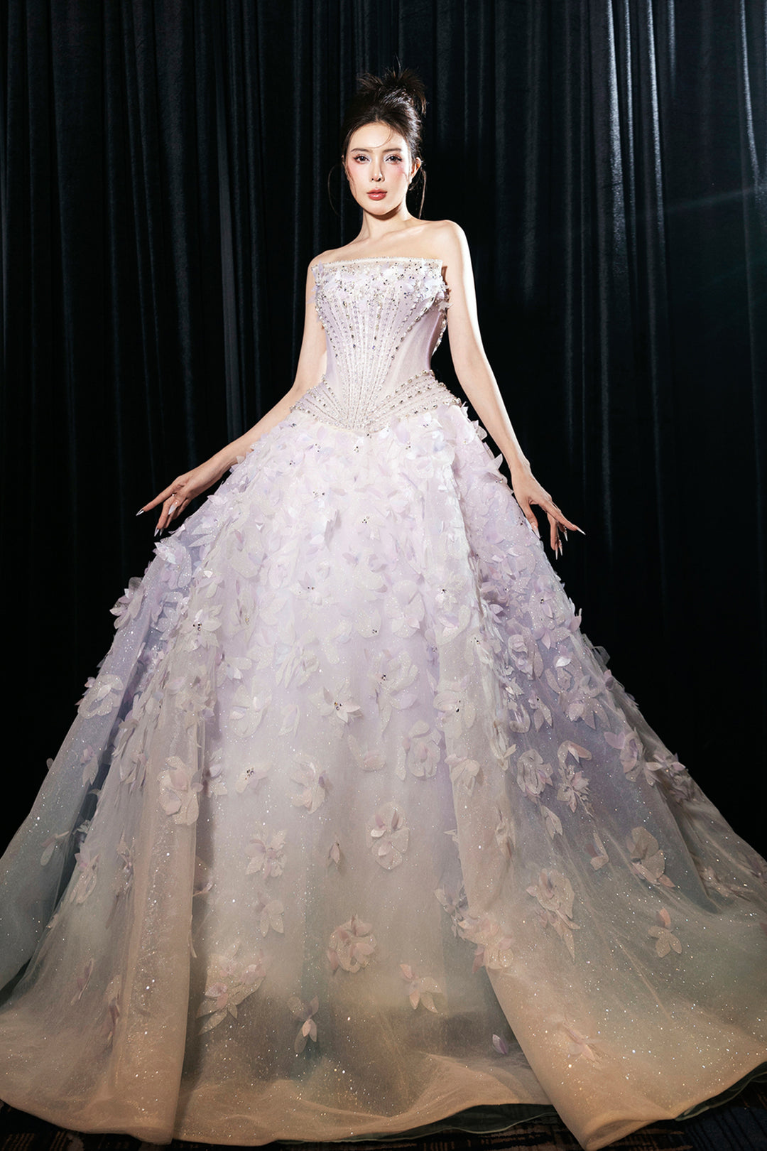 Sculpted Silhouette Boned Bodice to A-Line Dress Ivory / FR 34 Sculpted Silhouette Boned Bodice to A-Line Dress Ivory / FR 34