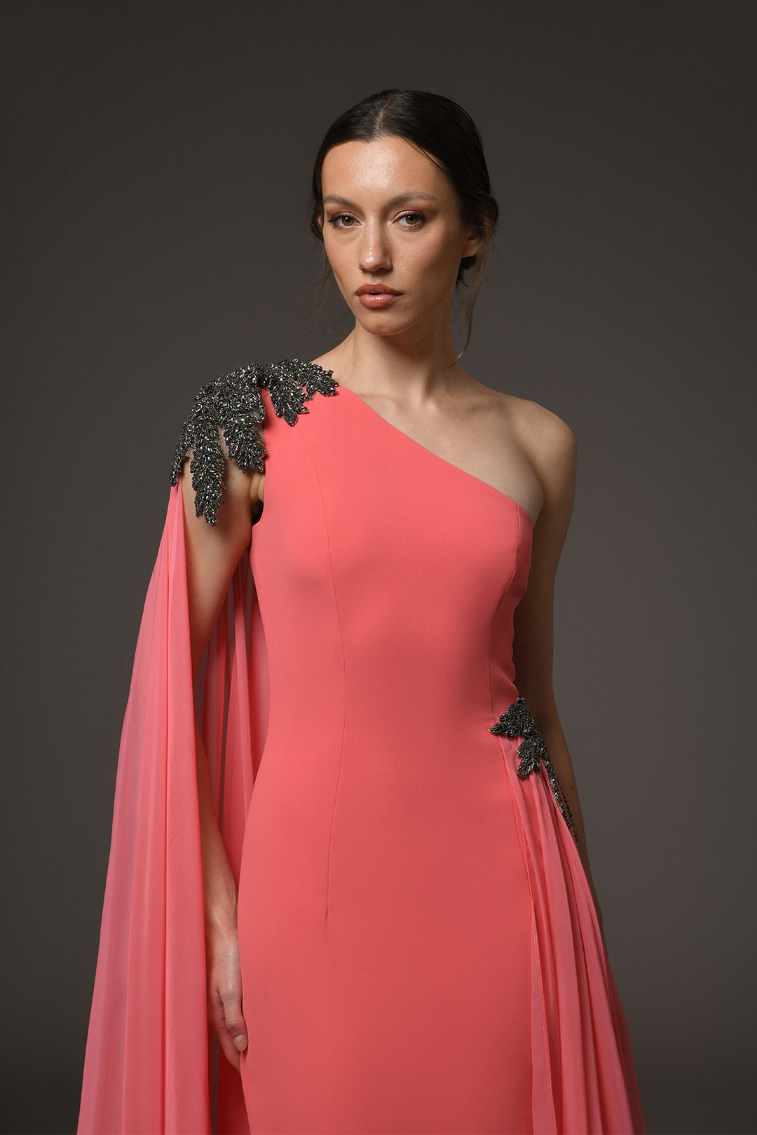 Long Dress with One-Shoulder Chiffon Coral / US 22