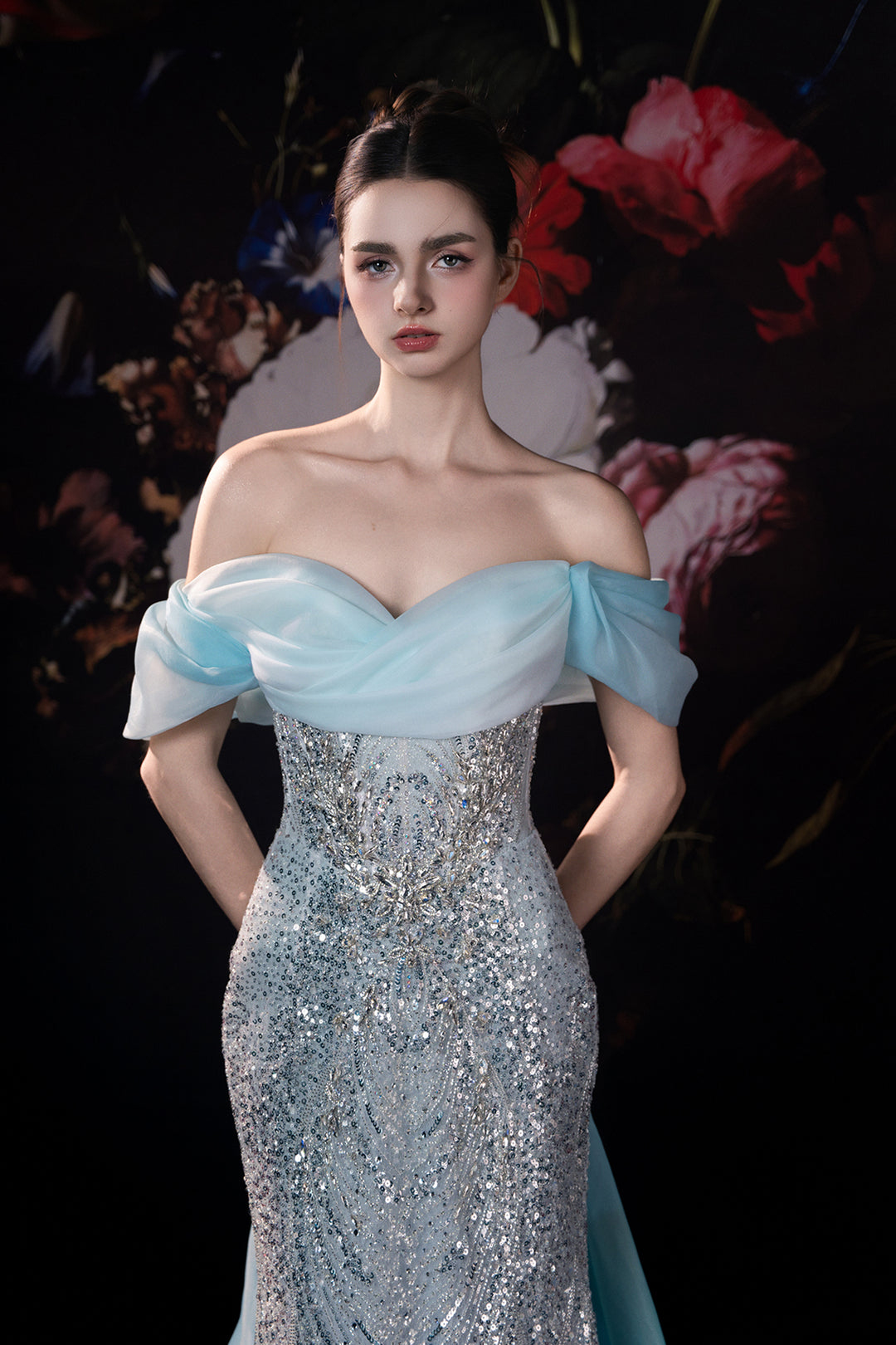 Mermaid Dress Off-The-Shoulder Silhouette and Train