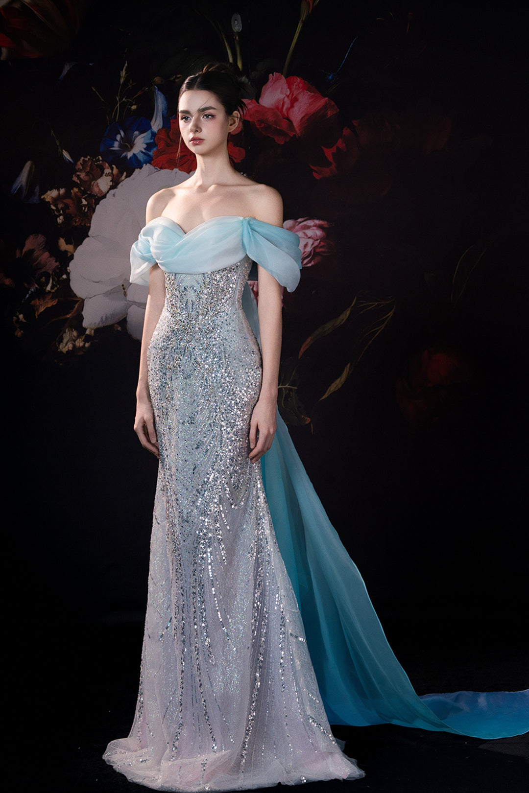 Mermaid Dress Off-The-Shoulder Silhouette and Train Pale Blue / FR 48 Mermaid Dress Off-The-Shoulder Silhouette and Train Pale Blue / FR 48