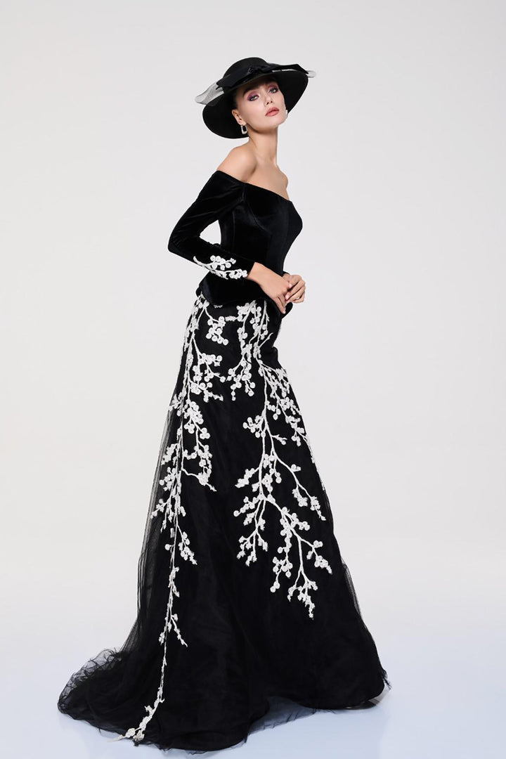 Off-The-Shoulder Bodice With Embroidered Train