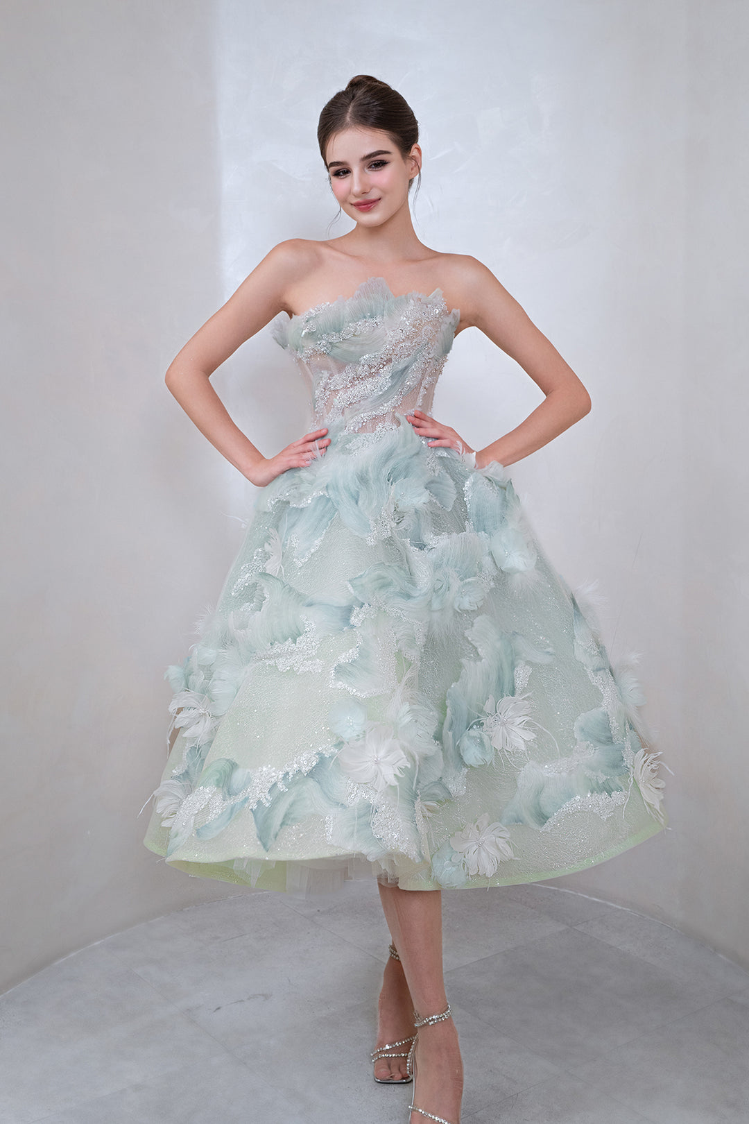 Cinched-Waist Midi Dress with Cloud-Soft Tulle Mint / FR 48 Cinched-Waist Midi Dress with Cloud-Soft Tulle Mint / FR 48