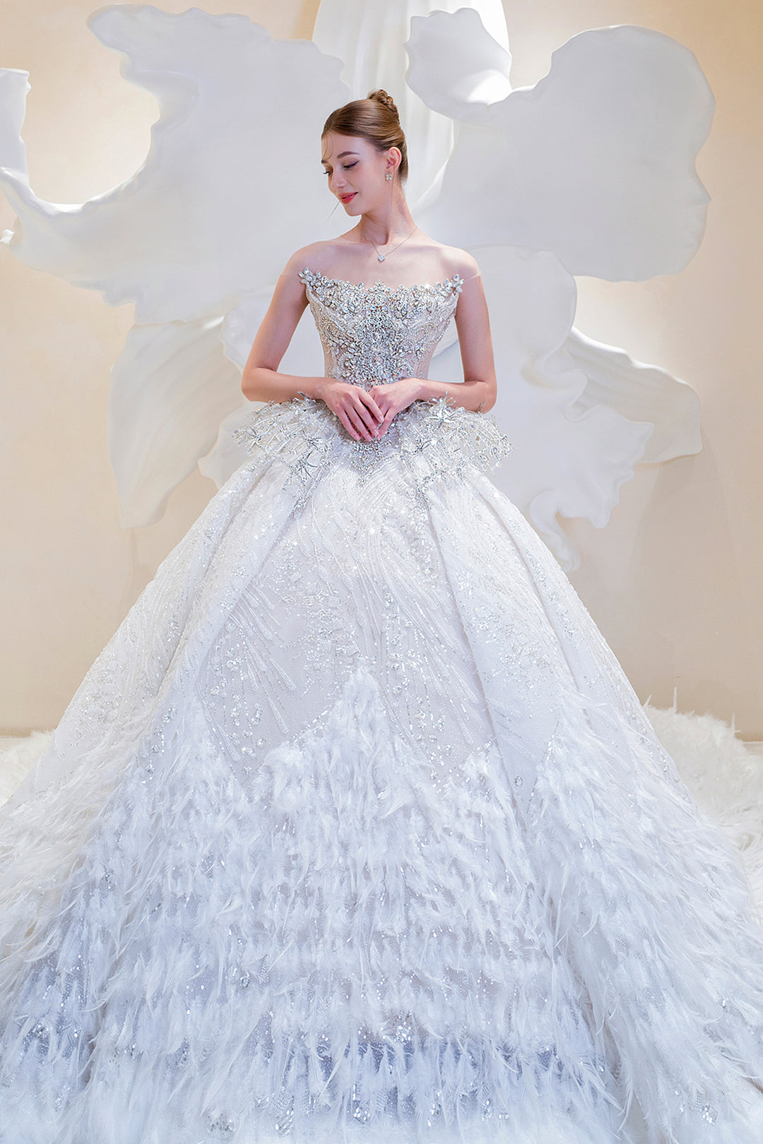 A-line Crystal Embellished Dress White / FR 46 A-line Crystal Embellished Dress White / FR 46