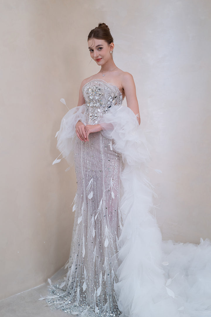 Stunning Strapless Dress with Tulle Cape
