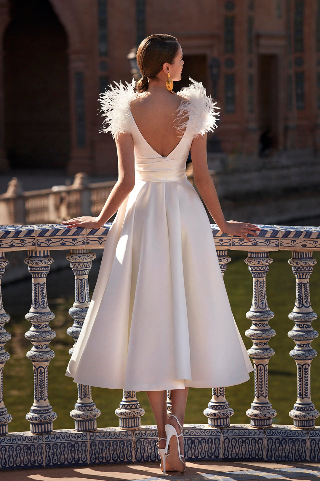 Off-White Sleeveless Brocade Wedding Dress Off-White / FR 44