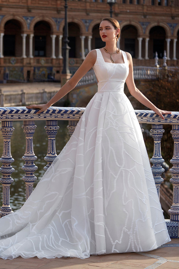 Organza Off-White Wedding Dress