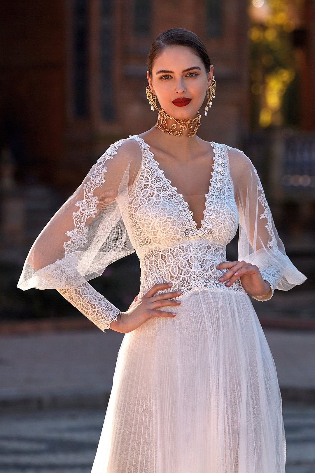 Loose Long Sleeve Wedding Dress