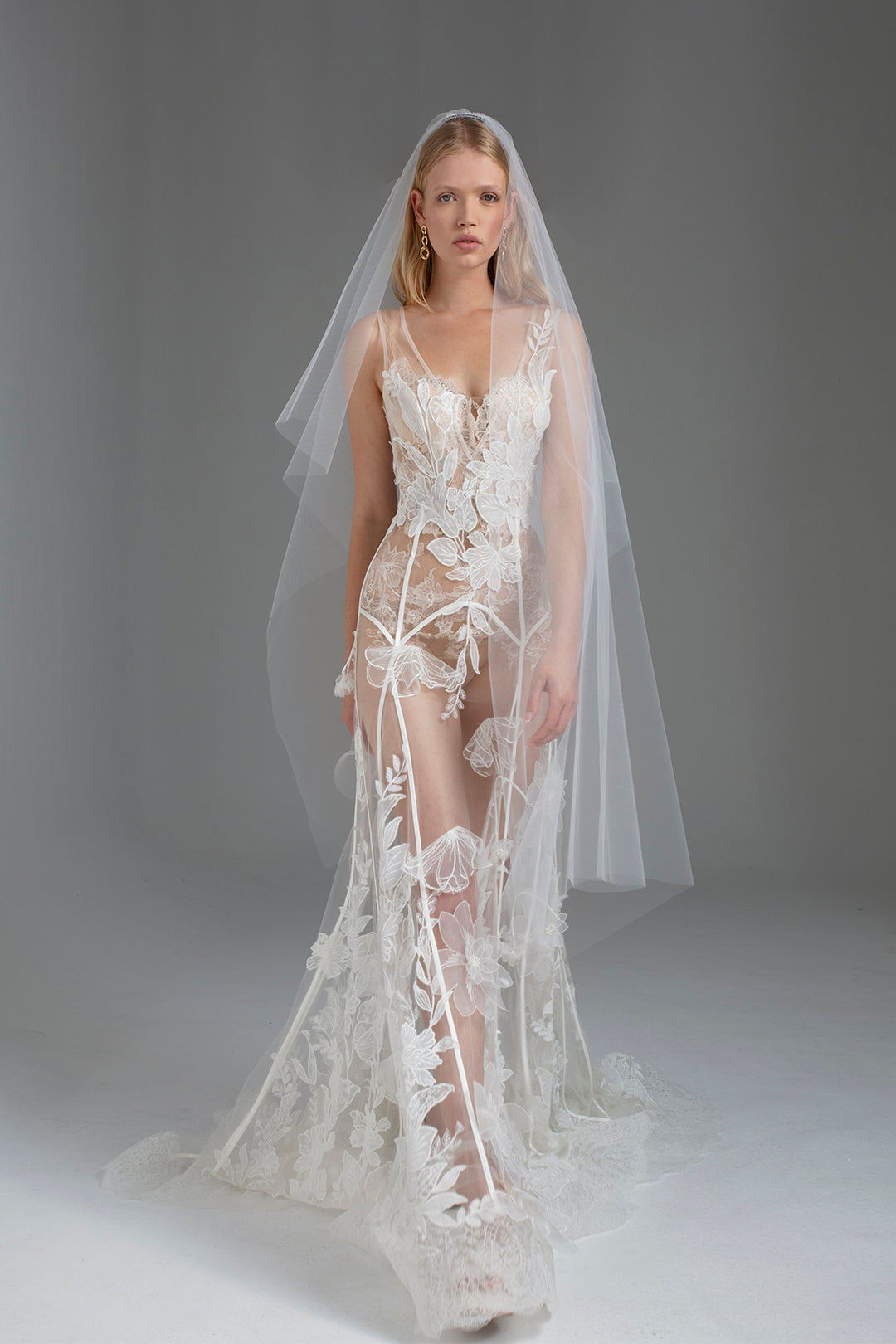 Mermaid Silhouette Wedding Dress with V-Neckline, Wide Straps, and Flo M.R DESIGN Mermaid Silhouette Wedding Dress with V-Neckline, Wide Straps, and Flo M.R DESIGN