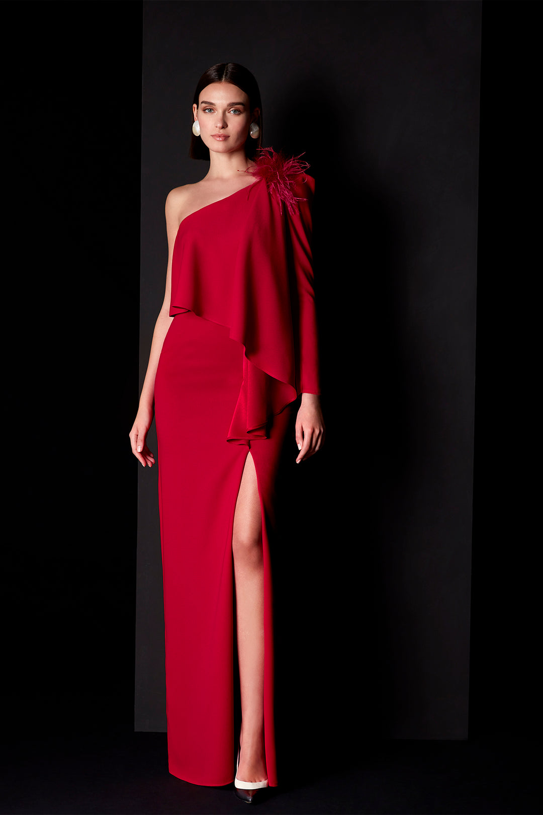 Asymmetrical neckline one sleeve crepe dress Red / FR 40 Asymmetrical neckline one sleeve crepe dress Red / FR 40