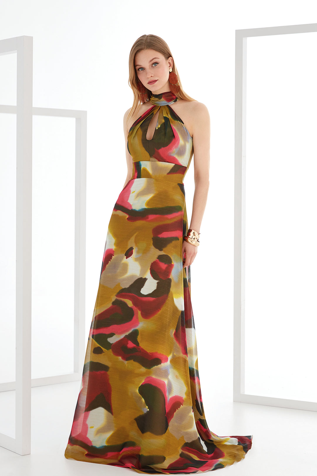 Geometric Print Georgette Halter Dress with Full-Circle Skirt M.R DESIGN Geometric Print Georgette Halter Dress with Full-Circle Skirt M.R DESIGN