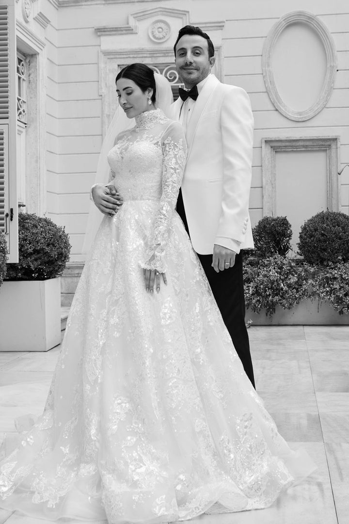 Minimalist Bridal Silhouette