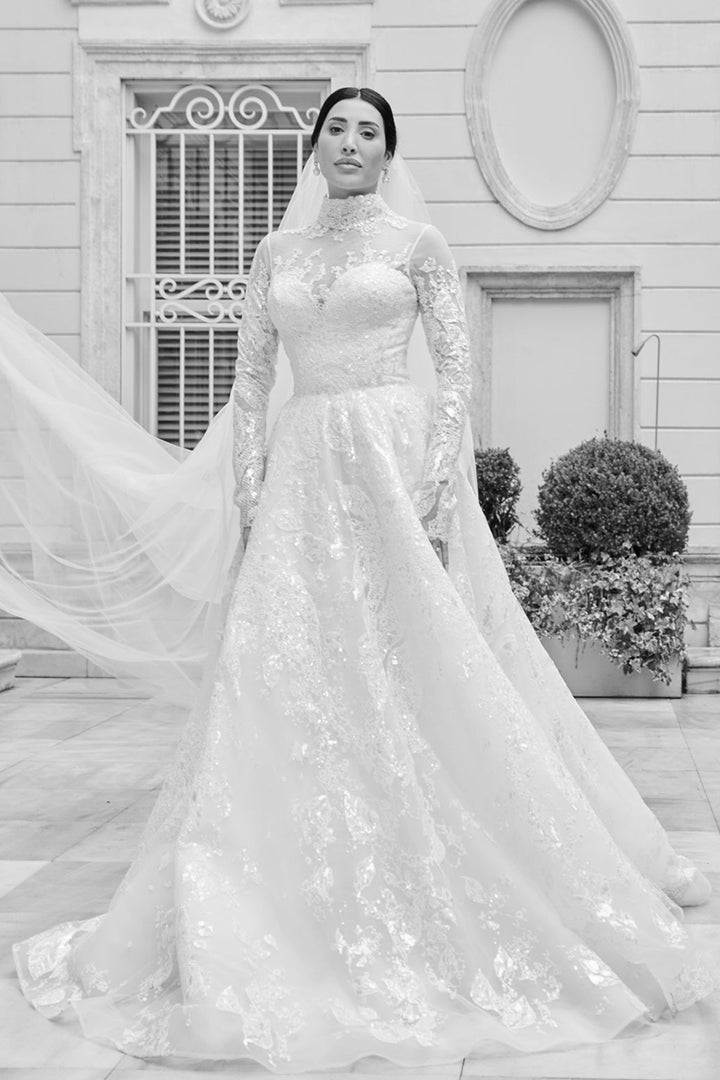 Minimalist Bridal Silhouette