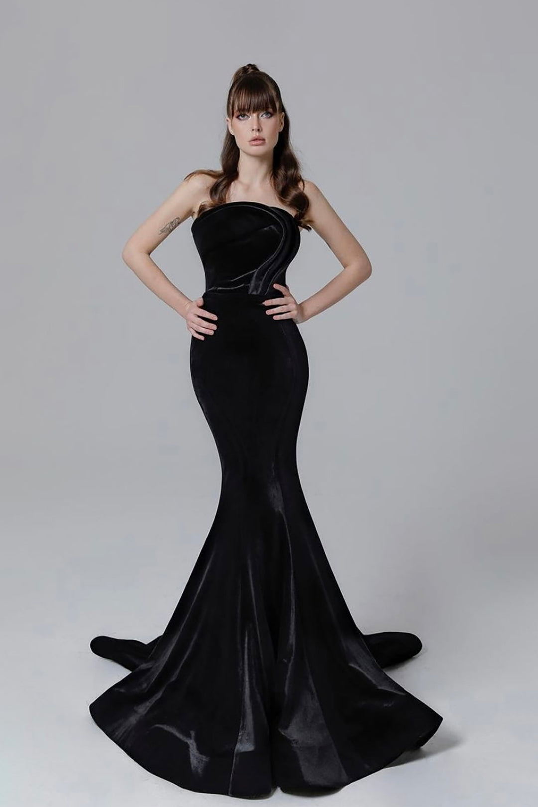 Velvet Dress with Mermaid Silhouette
