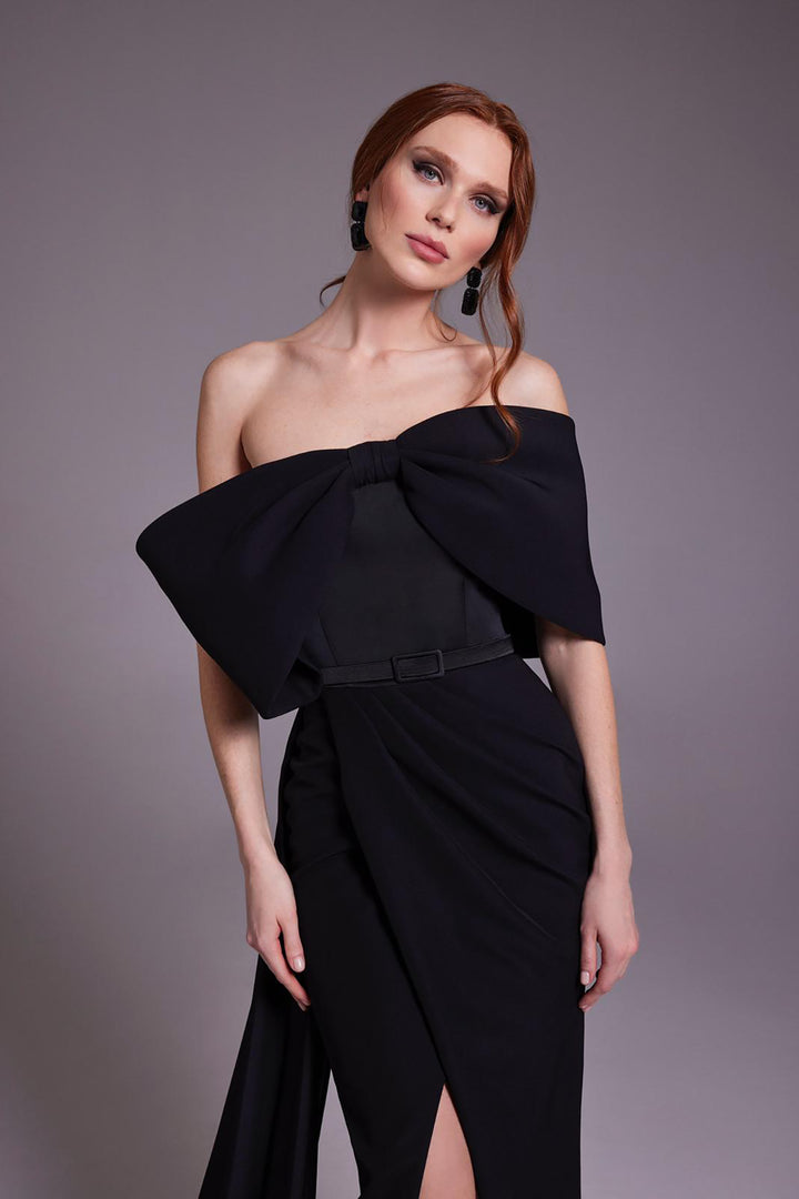 Crepe Dress with Strapless Off-The-Shoulder