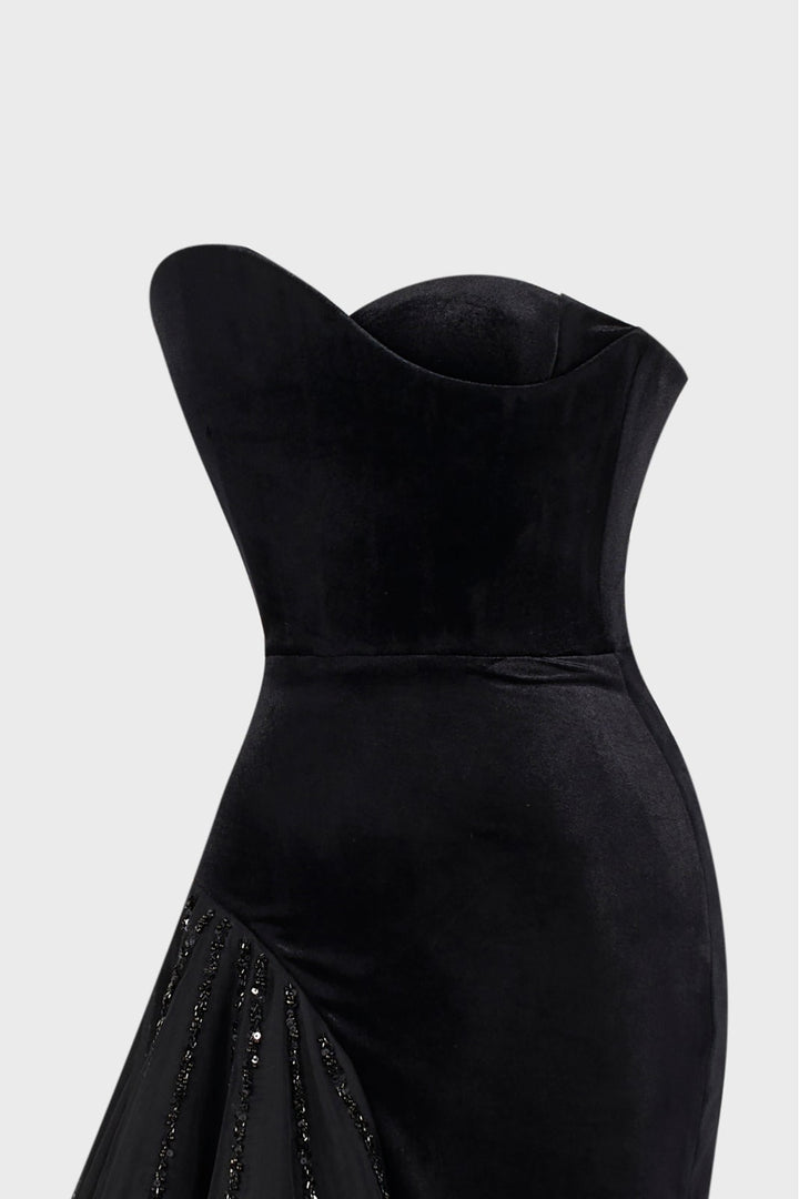 Strapless Bodycon with Fishtail and Corset-Belt