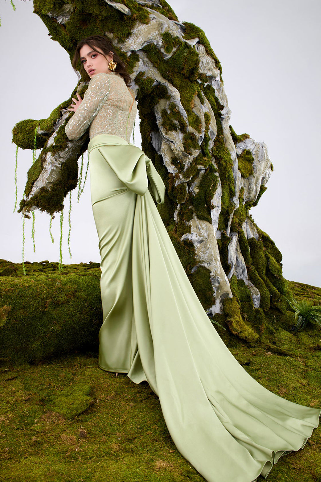 Sleek Column Dress with Train