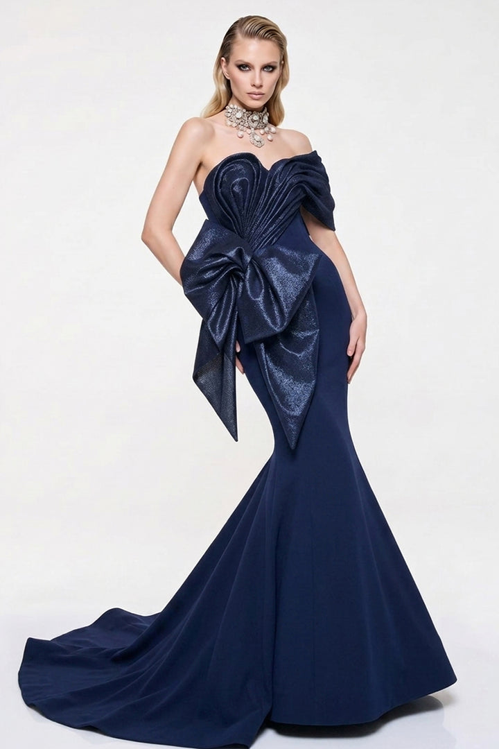 One-Shoulder Sculpted Bow with Mermaid Dress