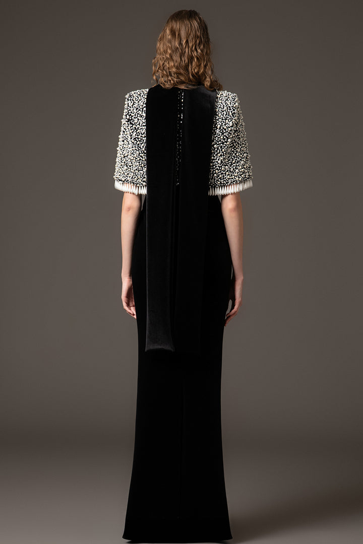 Velvet Cape Shed with Column Long Dress