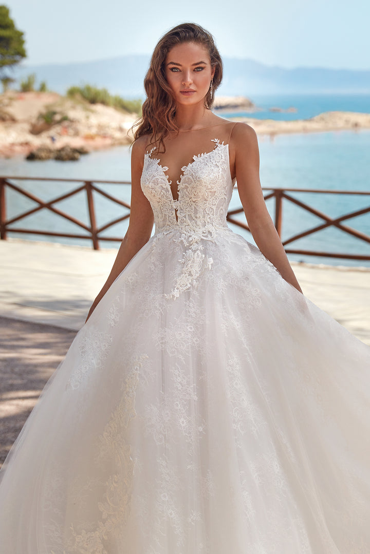 Lace and Tulle Princess Wedding Dress