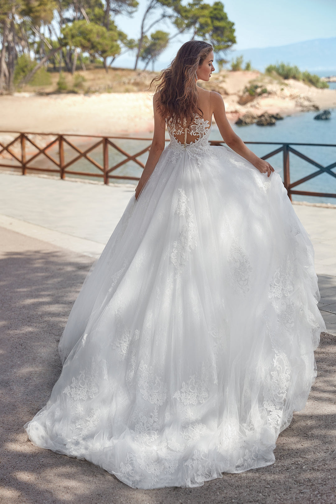 Lace and Tulle Princess Wedding Dress