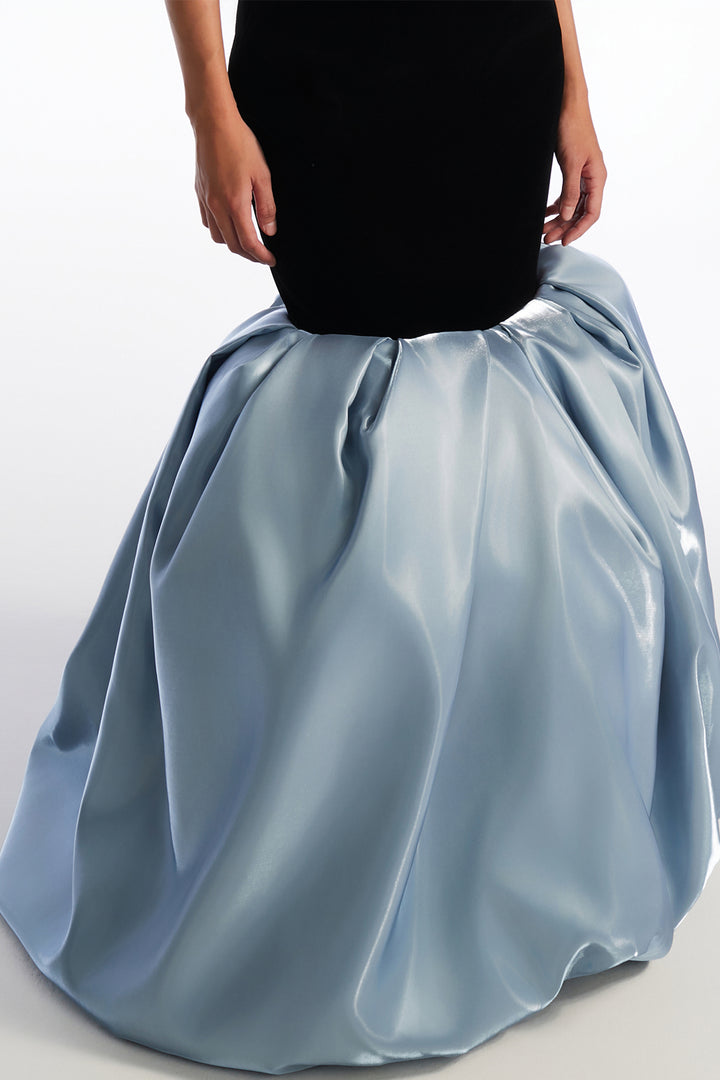 Strapless Neckline with Mermaid Trumpet Dress