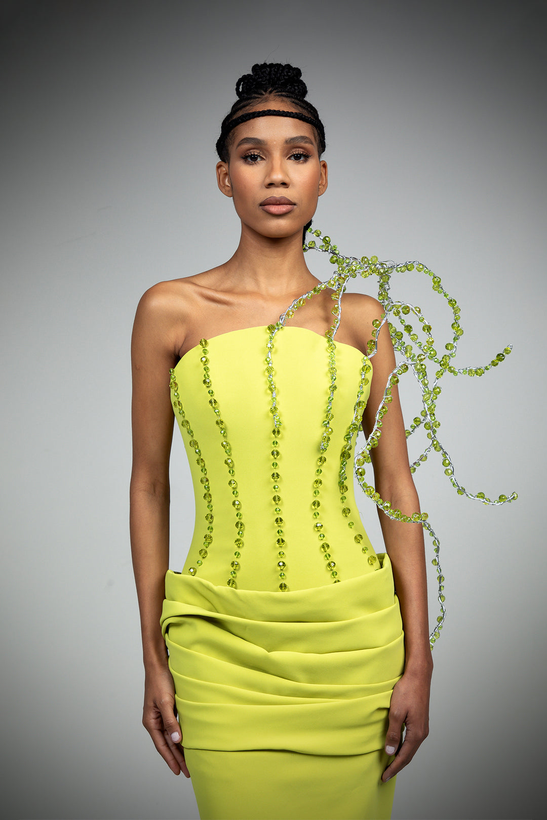 Crepe Dress with Fish Tail and Beaded Necklace Green / FR 52