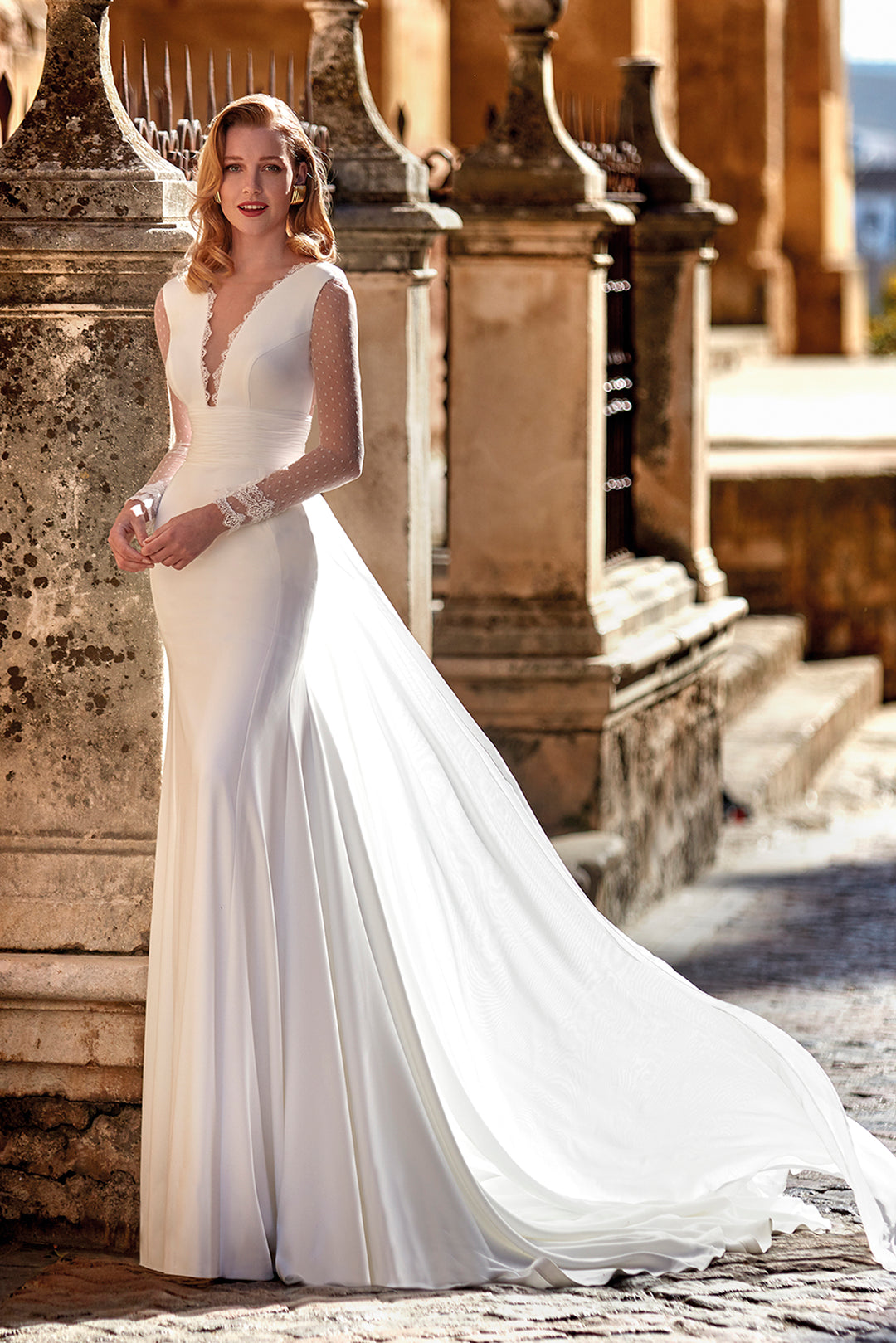 Crepe Long-Sleeved Mermaid Dress with Lace White / FR 50 Crepe Long-Sleeved Mermaid Dress with Lace White / FR 50