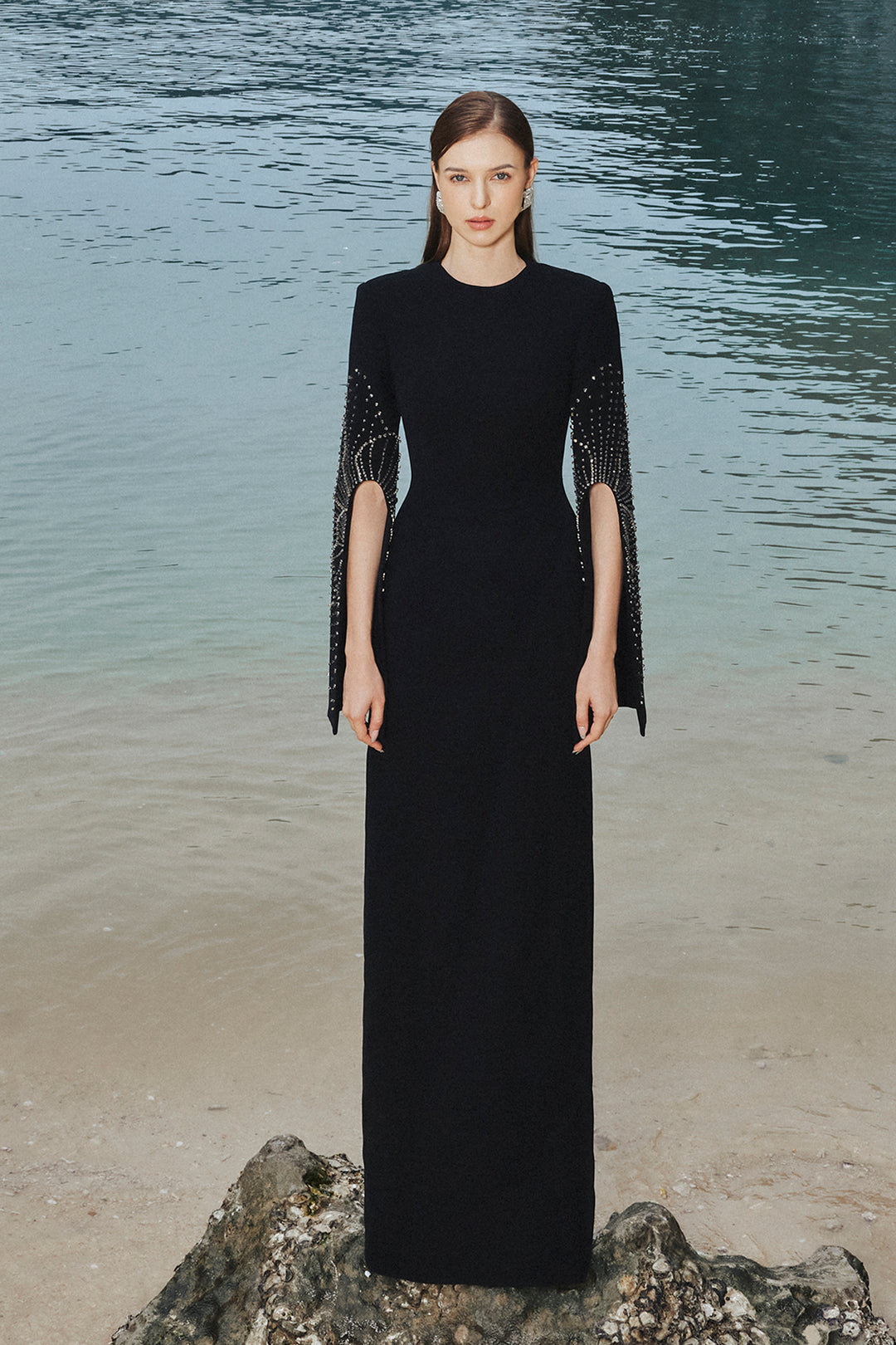 Long-Sleeved Column Dress Black / FR 44 Long-Sleeved Column Dress Black / FR 44