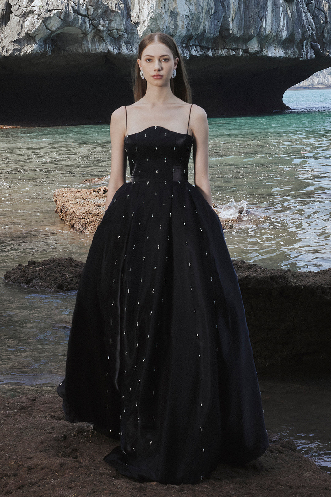 Crystal Embellished Princess Dress Black / FR 36 Crystal Embellished Princess Dress Black / FR 36