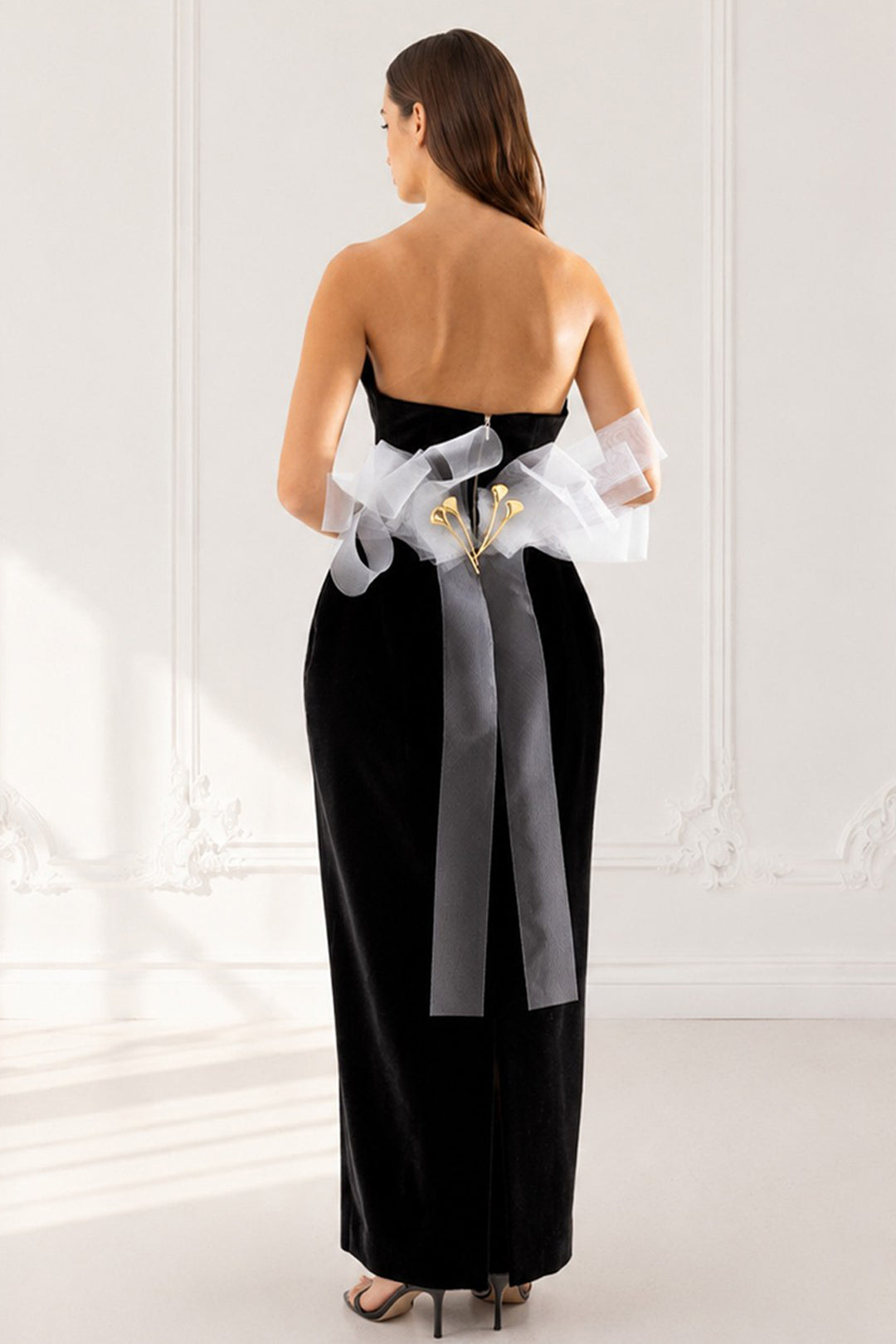 Straight Neckline with Back Bow and Long Velvet