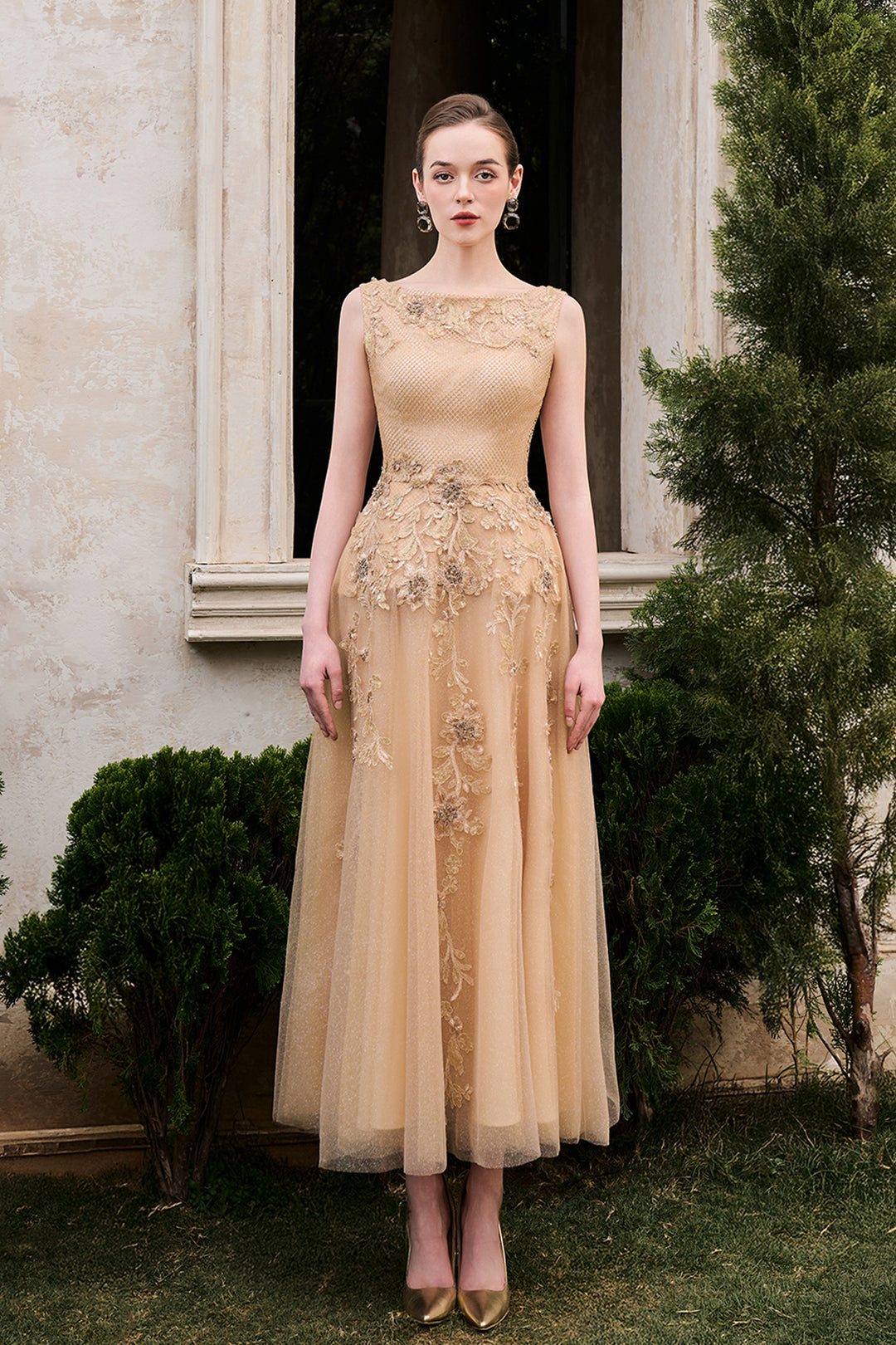 Sleeveless Boat Neck Draped A-Line Dress Gold / FR 38 Sleeveless Boat Neck Draped A-Line Dress Gold / FR 38