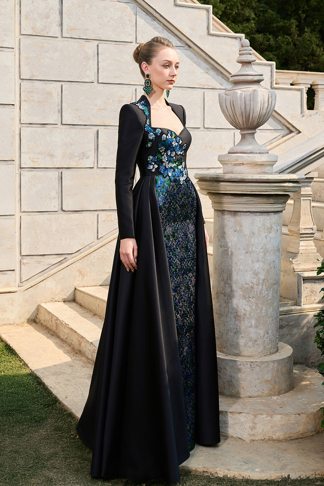 Anne Queen Neckline Fitted Dress