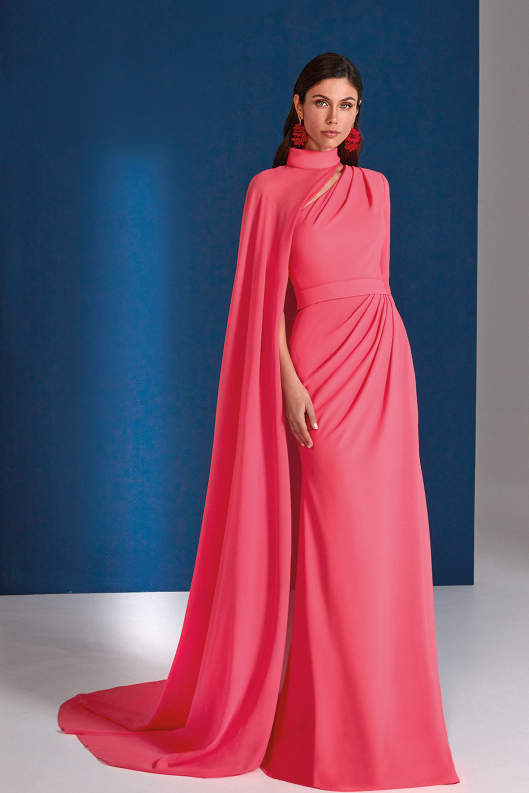 HOT ! Pink Georgette Cape Dress Cape Gown With High Neck And Draped Waist Detail Pink FR 44 HOT ! Pink Georgette Cape Dress Cape Gown With High Neck And Draped Waist Detail Pink FR 44