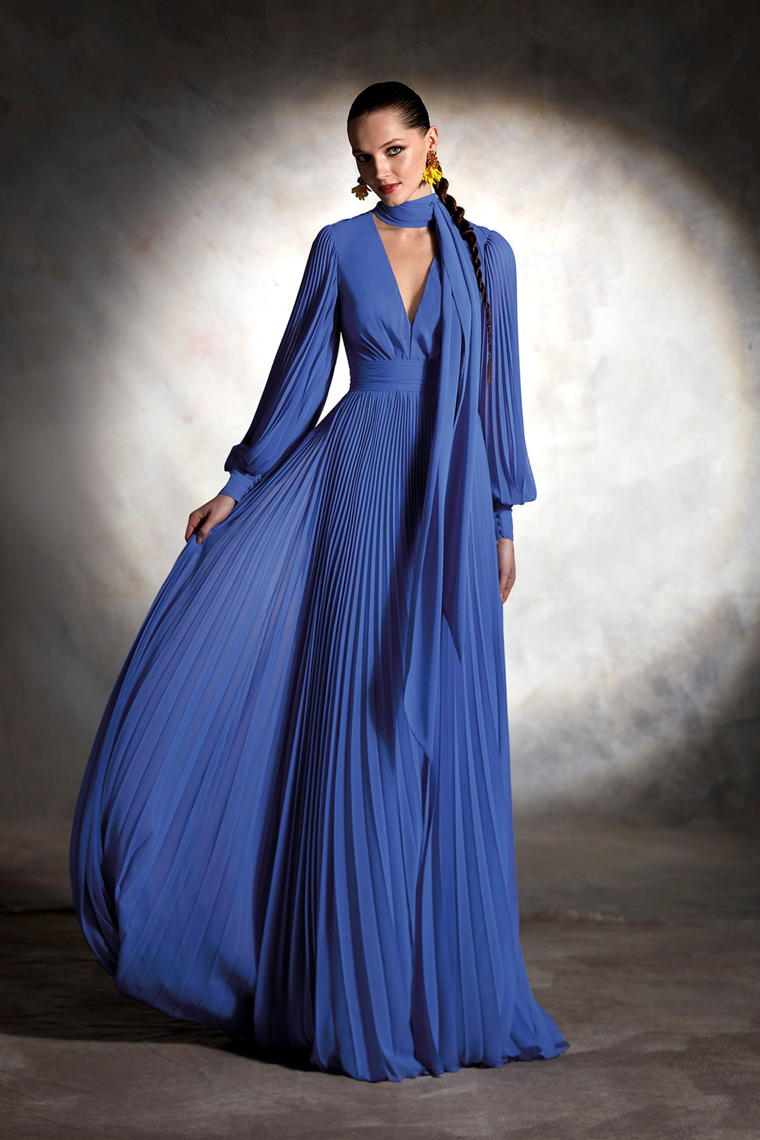 Long-Sleeved Flared Pleated Flared Dress Blue / FR 50 Long-Sleeved Flared Pleated Flared Dress Blue / FR 50
