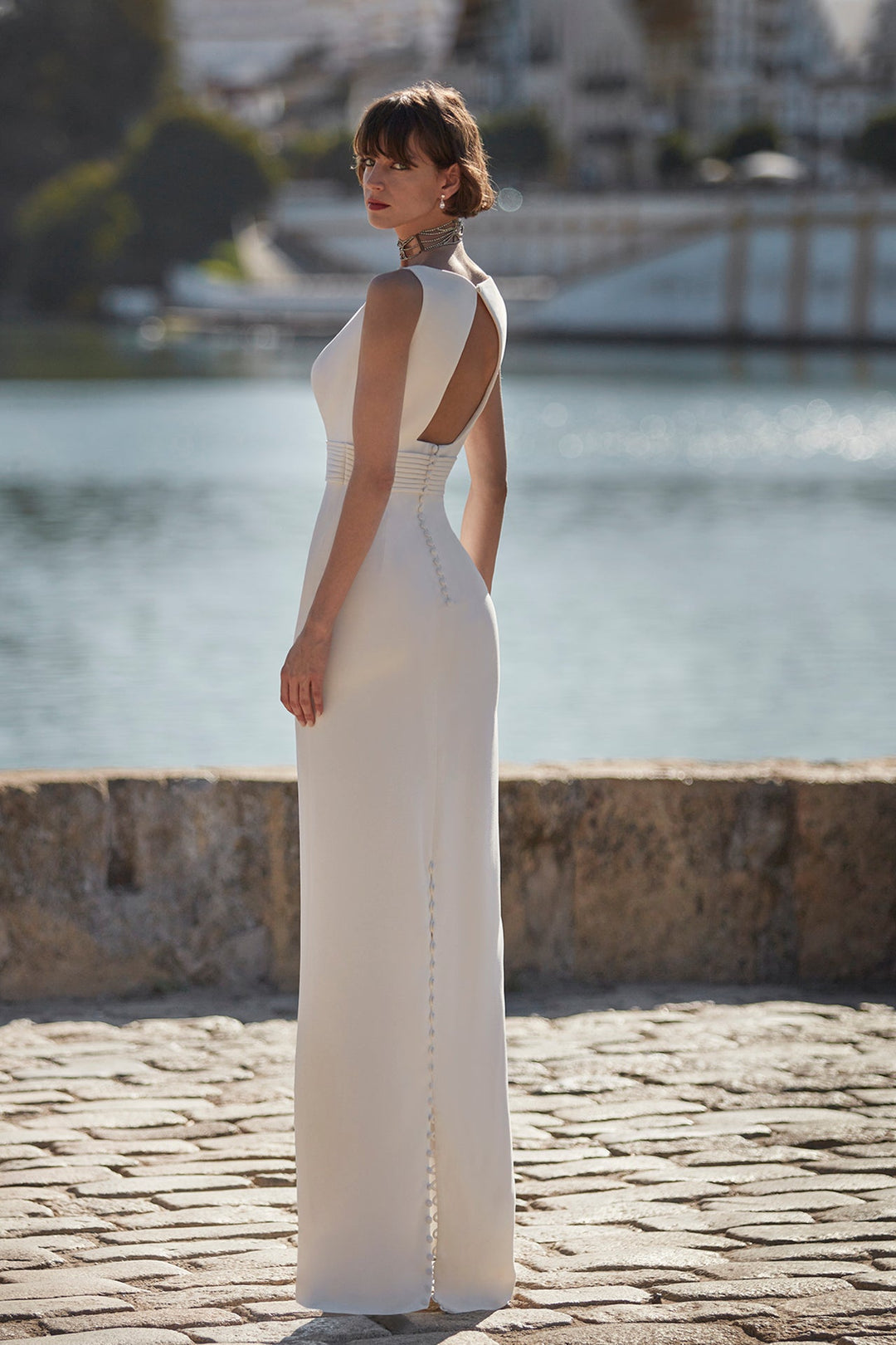 Off-White Column Long Wedding Dress