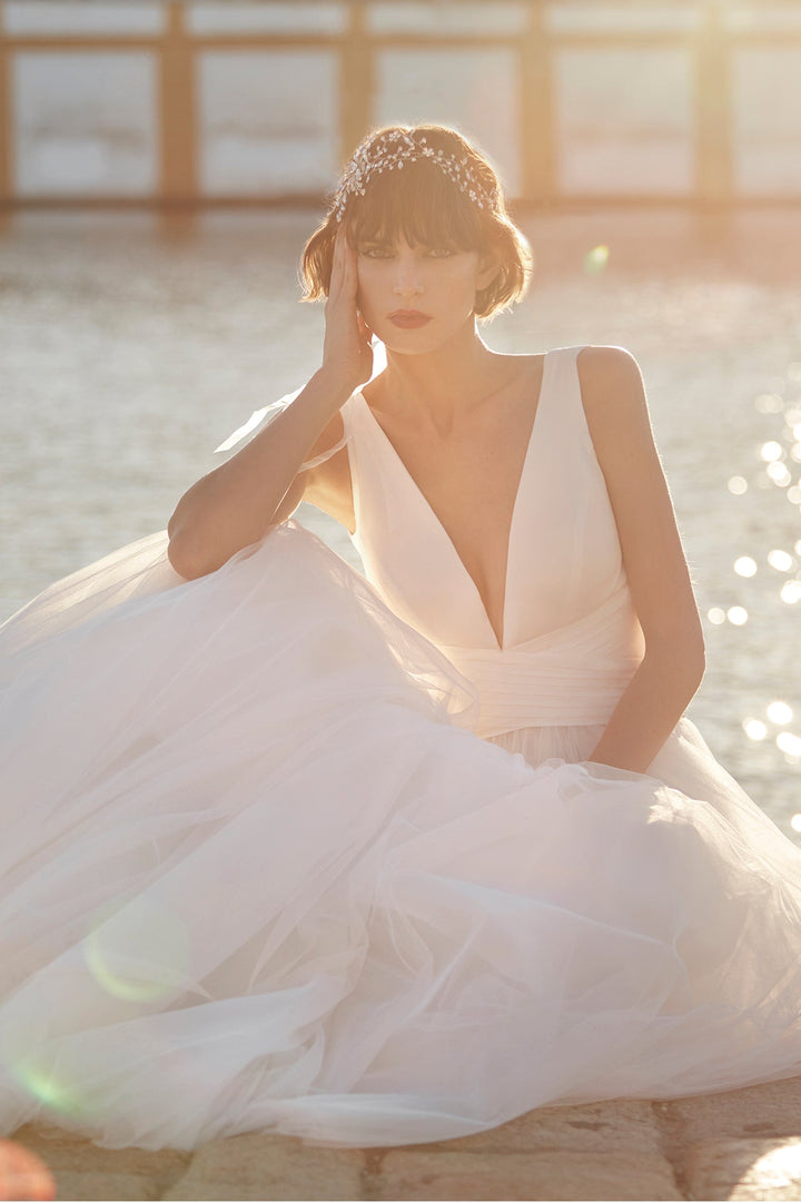 Sleeveless A-Line Wedding Dress