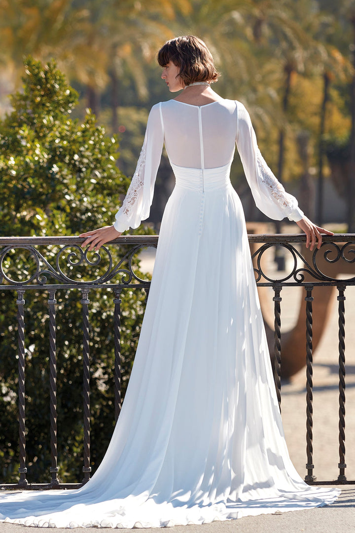 Off-white Long Sleeves Wedding Dress