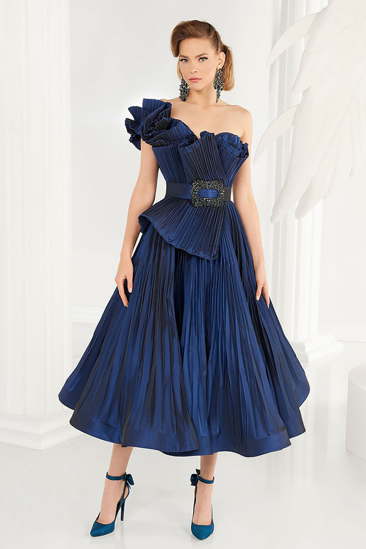 Asymmetric One-Shoulder with Pleats