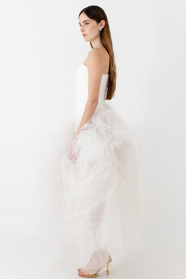 Wedding Dress with Fitted Bodice and Tulle Skirt