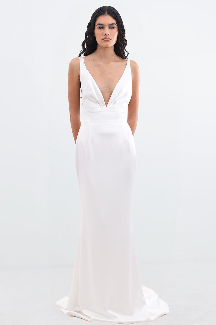Crepe Dress with Pearl Back Necklace